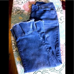 DG2 Denim cropped peplum